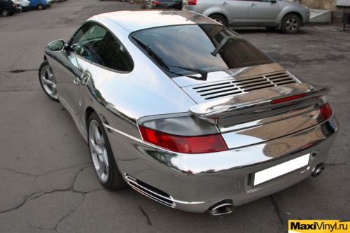 Полная оклейка Porsche 911 Turbo хромированной пленкой